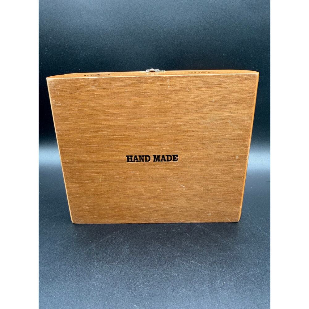 Vintage Vegas Classic Handmade Wooden Cigar Box Humidor Trinket Box - Picture 9 of 9